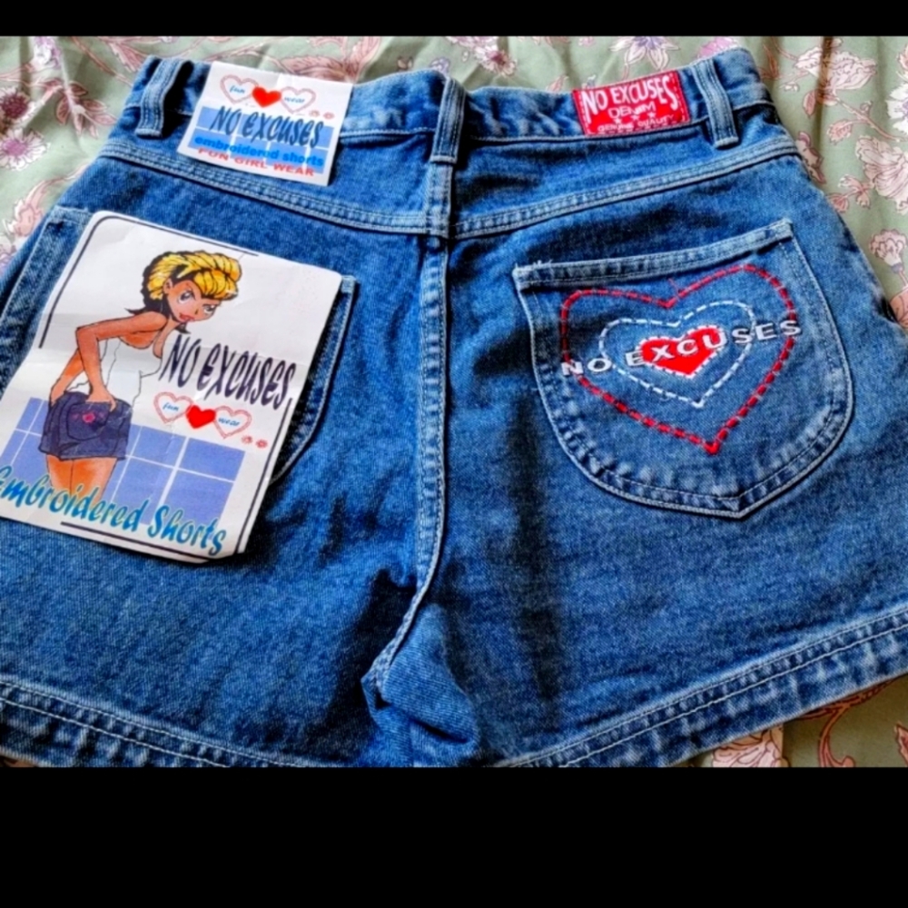 No excuses Y2k super cute denim shorts embroidered womens size 7/8
